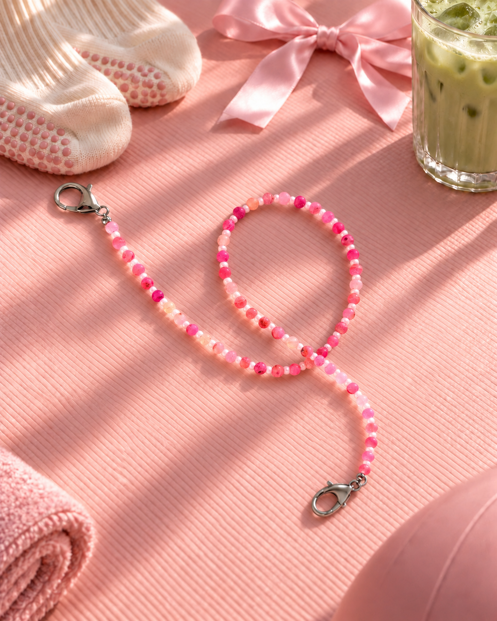 Bubblegum: pink agate stones